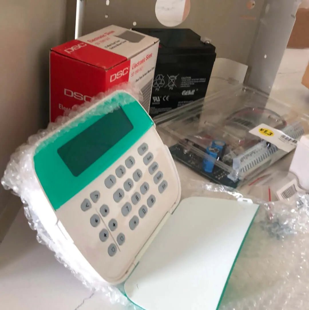 Neo PowerSeries DSC **KIT** Security System HS2032 Alpha RF Keypad Kit - Central Security